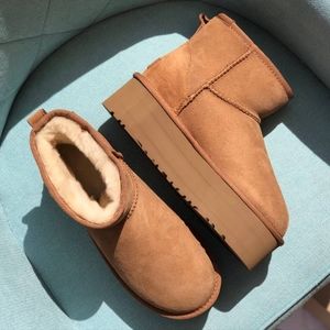 Classic Mini Platform Uggs